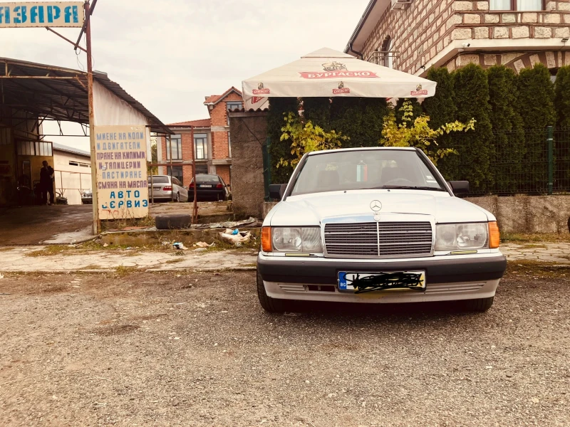 Mercedes-Benz C 180 Мерцедес w201-190, снимка 8 - Автомобили и джипове - 52261783