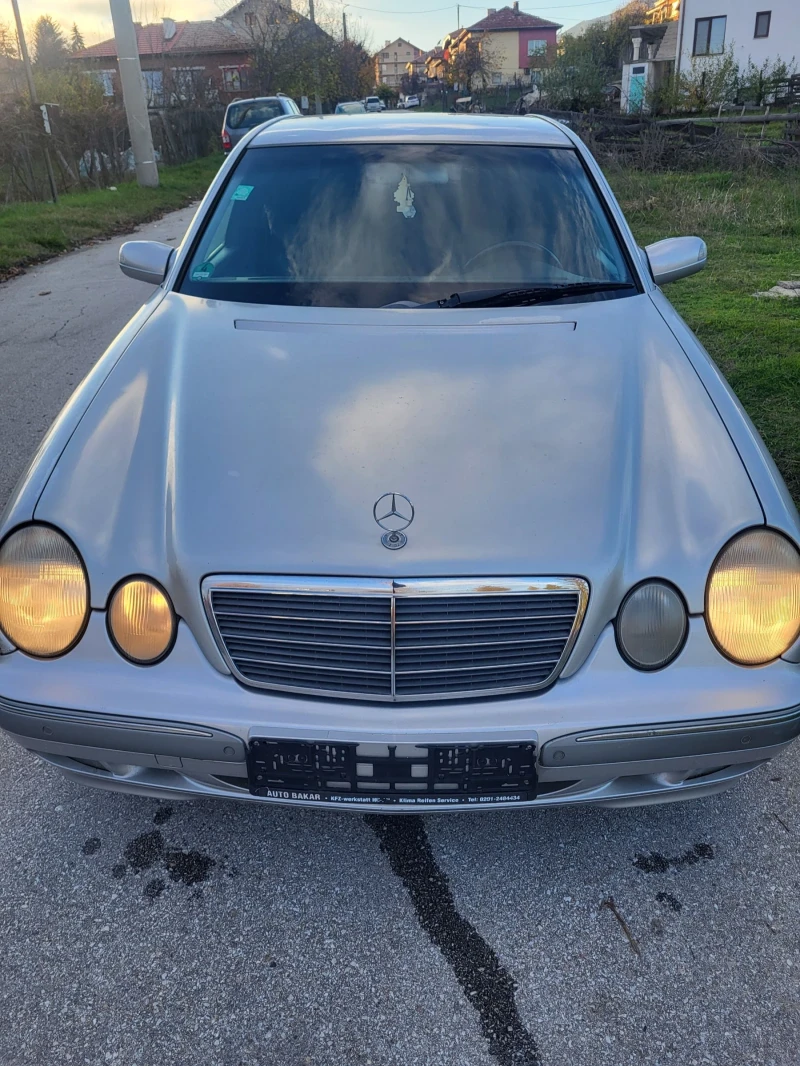 Mercedes-Benz E 200