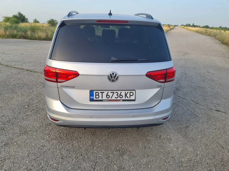 VW Touran, снимка 6 - Автомобили и джипове - 52891079