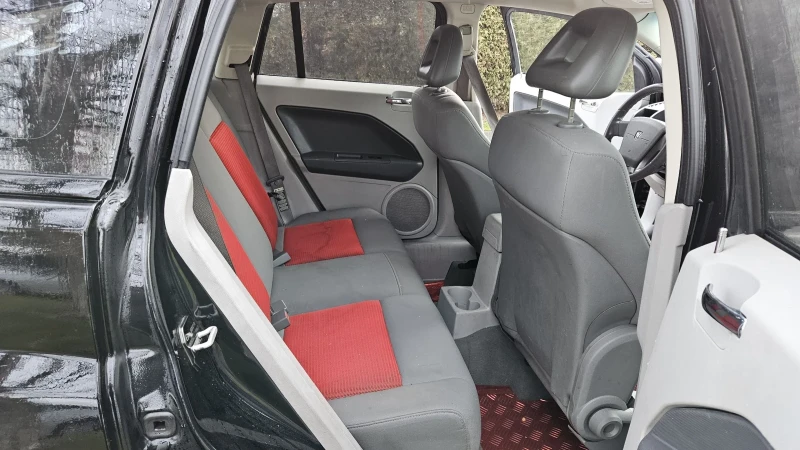 Dodge Caliber, снимка 8 - Автомобили и джипове - 53020598