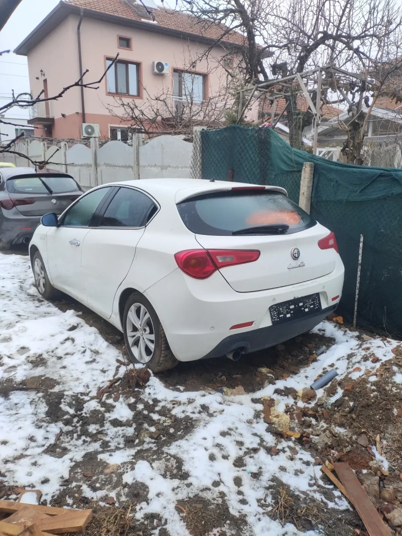 Alfa Romeo Giulietta, снимка 2 - Автомобили и джипове - 53218185