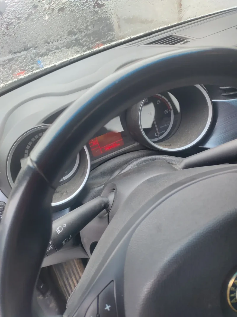 Alfa Romeo Giulietta, снимка 3 - Автомобили и джипове - 53218185