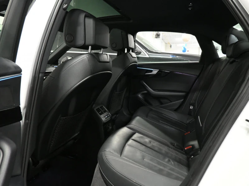 Audi A4 Komfort 45 TFSI AWD* АвтоКредит* (ЦЕНА ДО БЪЛГАРИЯ, снимка 14 - Автомобили и джипове - 53238044