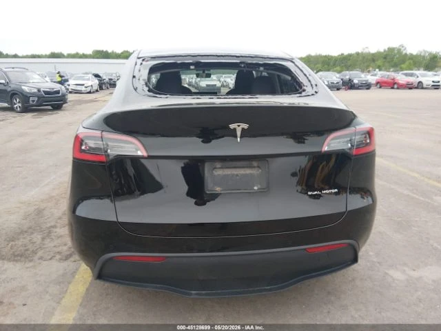 Tesla Model Y Long Range Dual Motor AWD, снимка 13 - Автомобили и джипове - 54730814