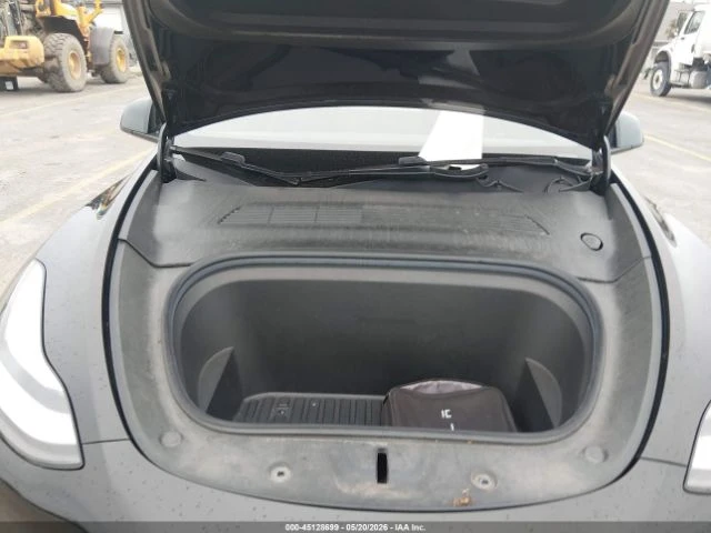 Tesla Model Y Long Range Dual Motor AWD, снимка 9 - Автомобили и джипове - 54730814