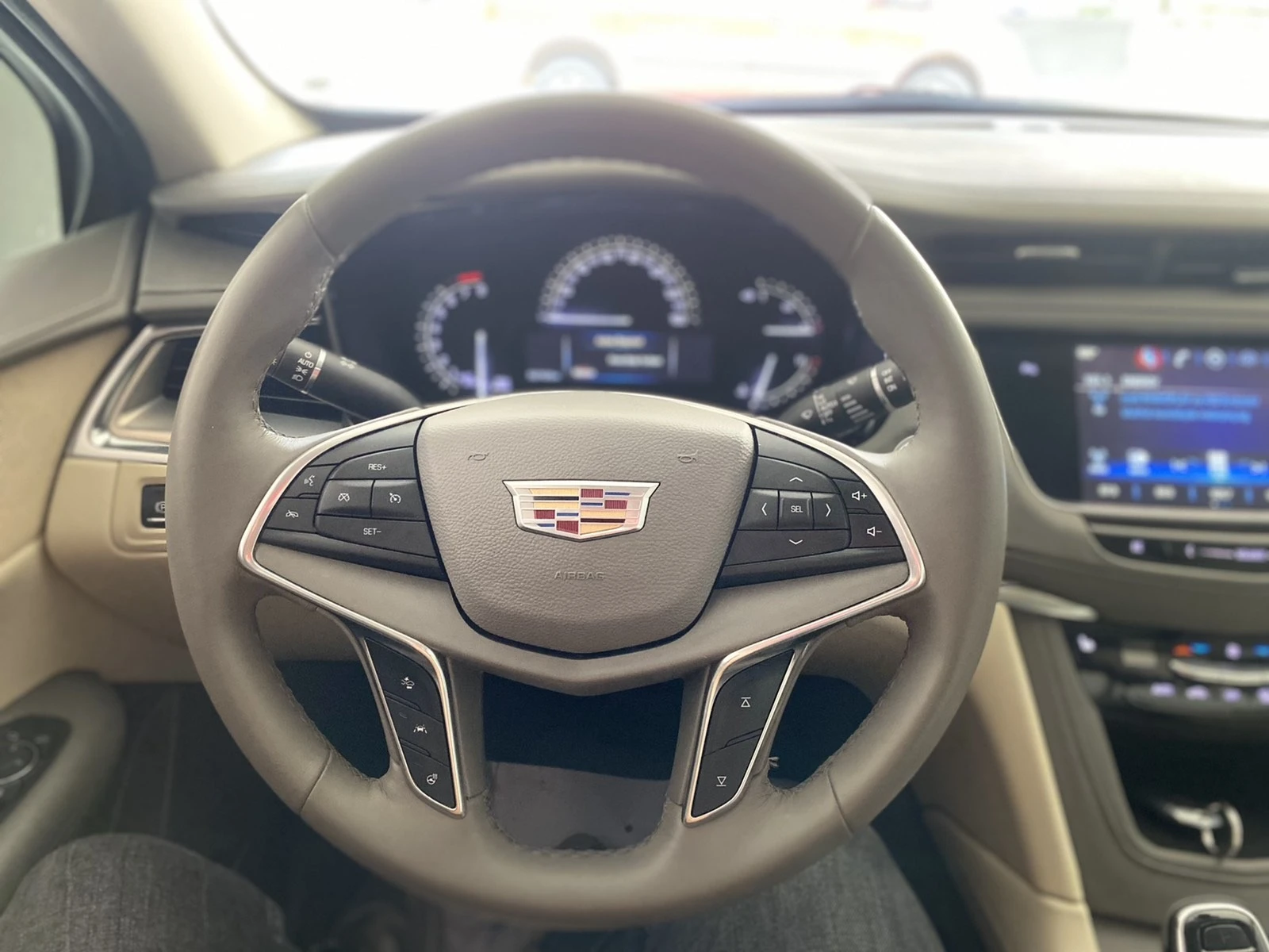 Cadillac XT5 Luxury 3.6L, V6, 314 к.с. - изображение 9