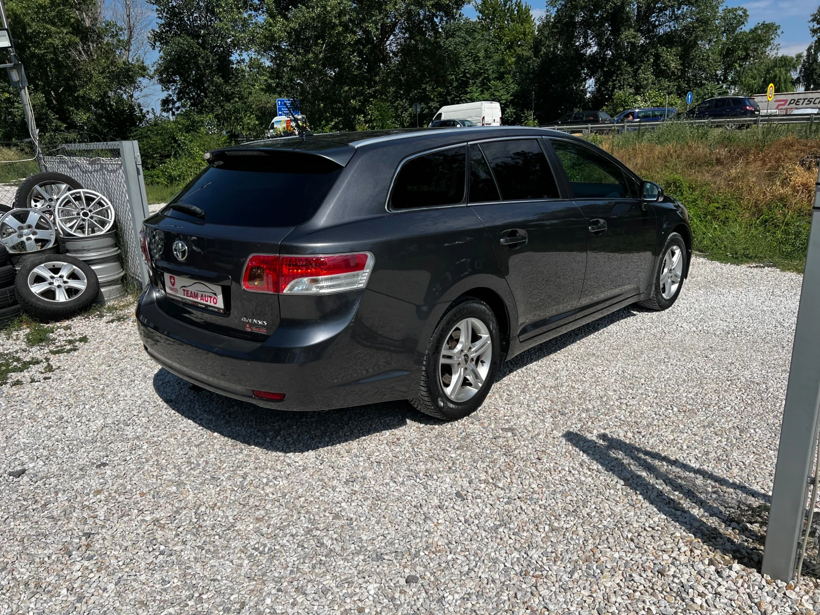 Toyota Avensis 2.0I AUTOMATIK 178000KM - изображение 6