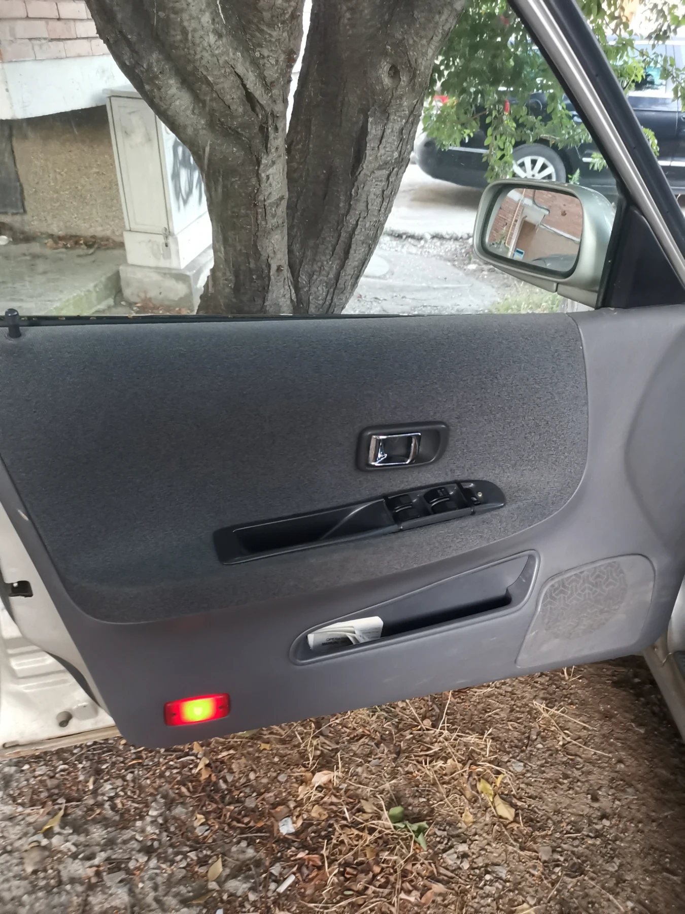 Daihatsu Applause 1.6 - изображение 8