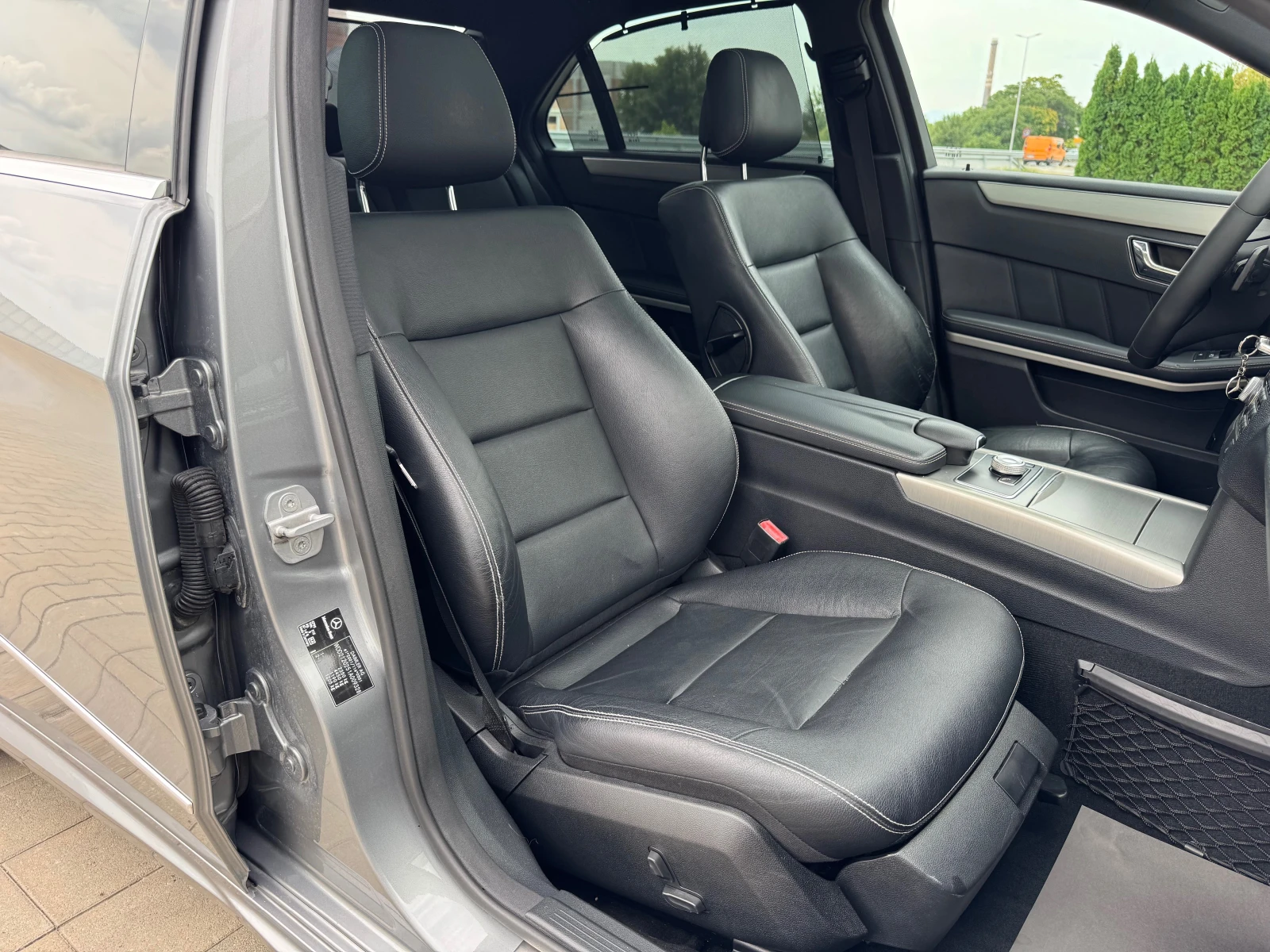 Mercedes-Benz E 350 AMG-PREMIUM-DISTRONIC-LANE-BLIND-SPOT-HARMAN/KARDO | Mobile.bg   12