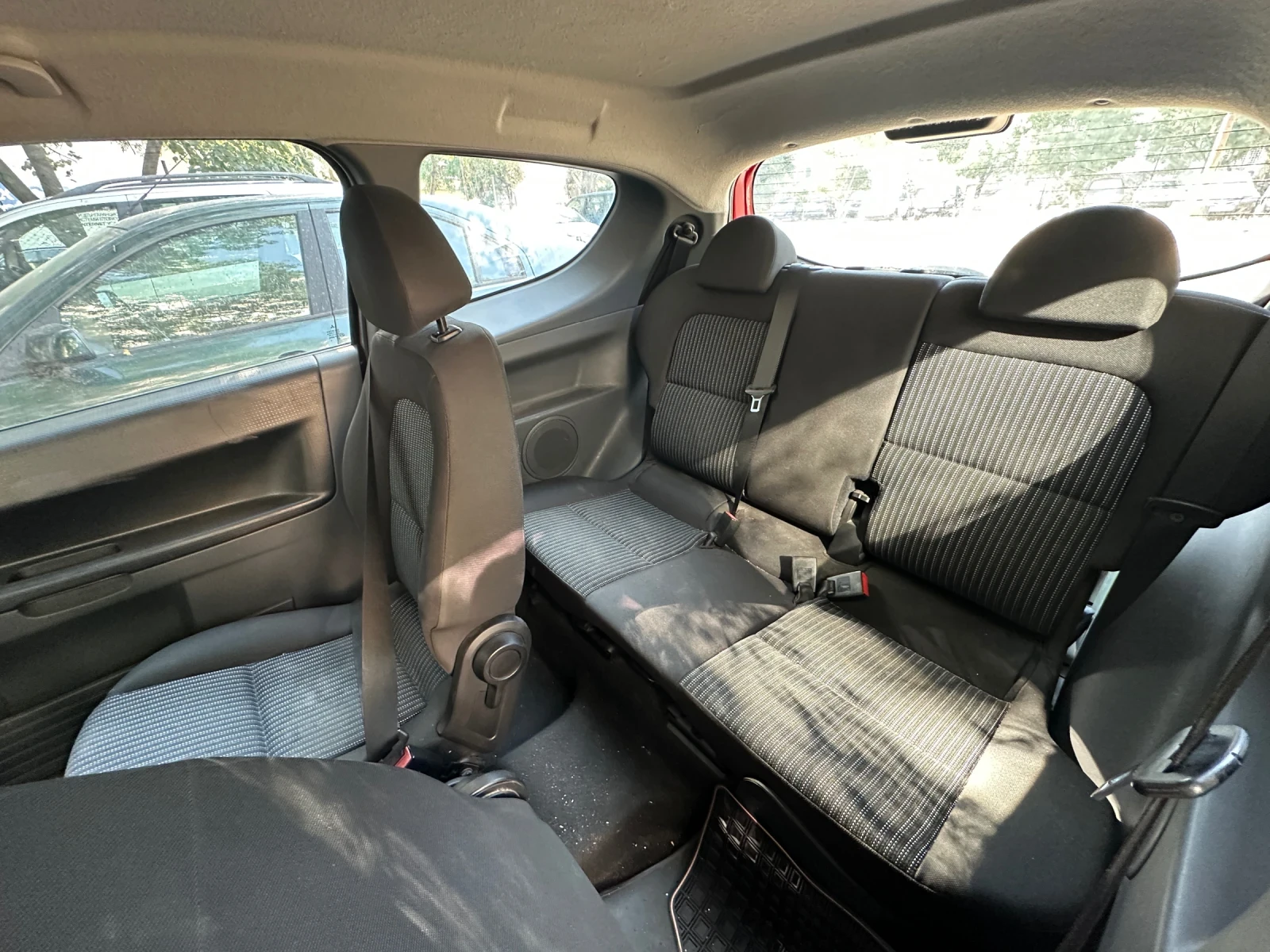 Mitsubishi Colt 1.1 2008 - изображение 7