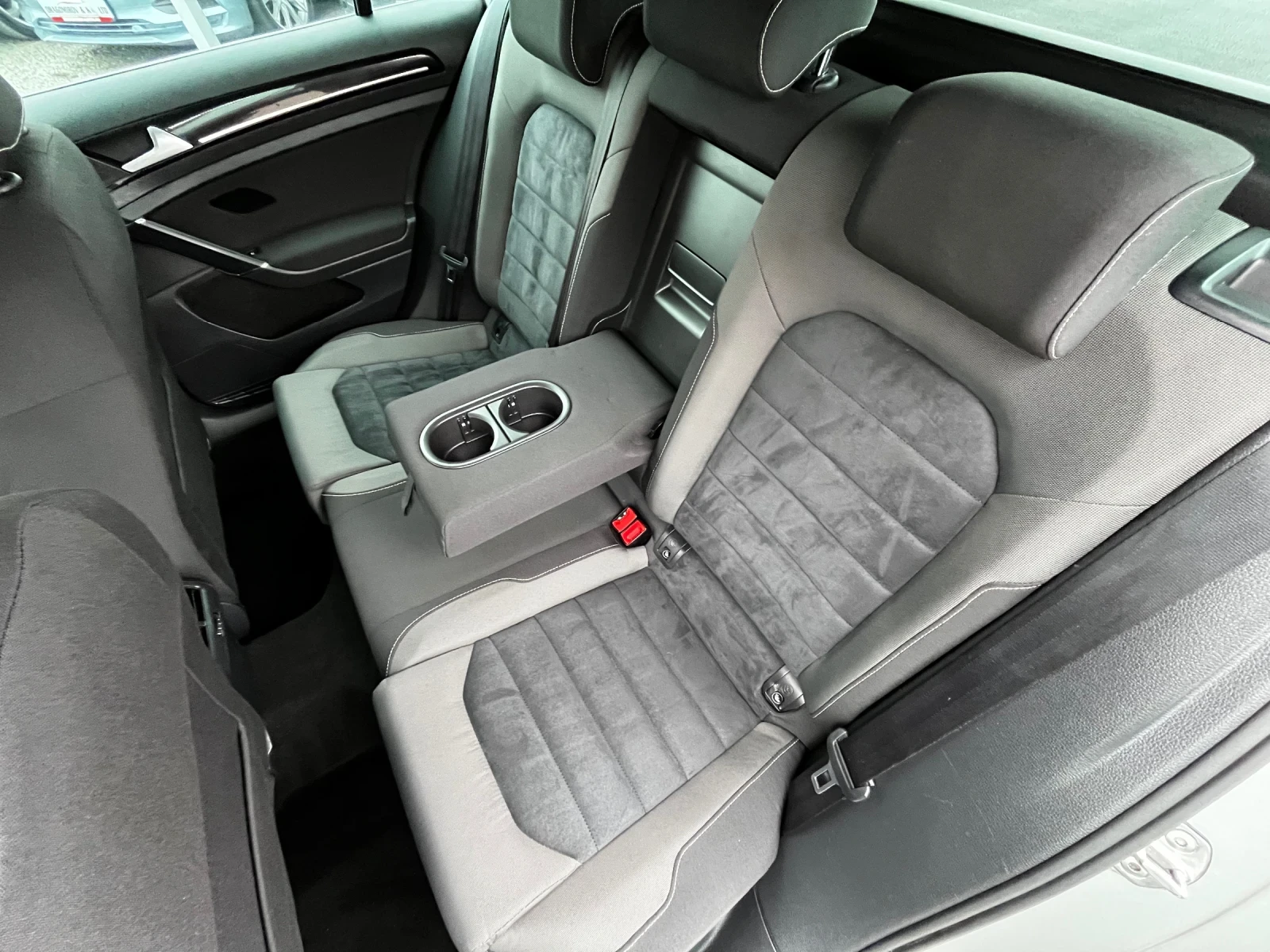 VW Golf Variant 1.6 TDI / Business | Mobile.bg � ����������� 11