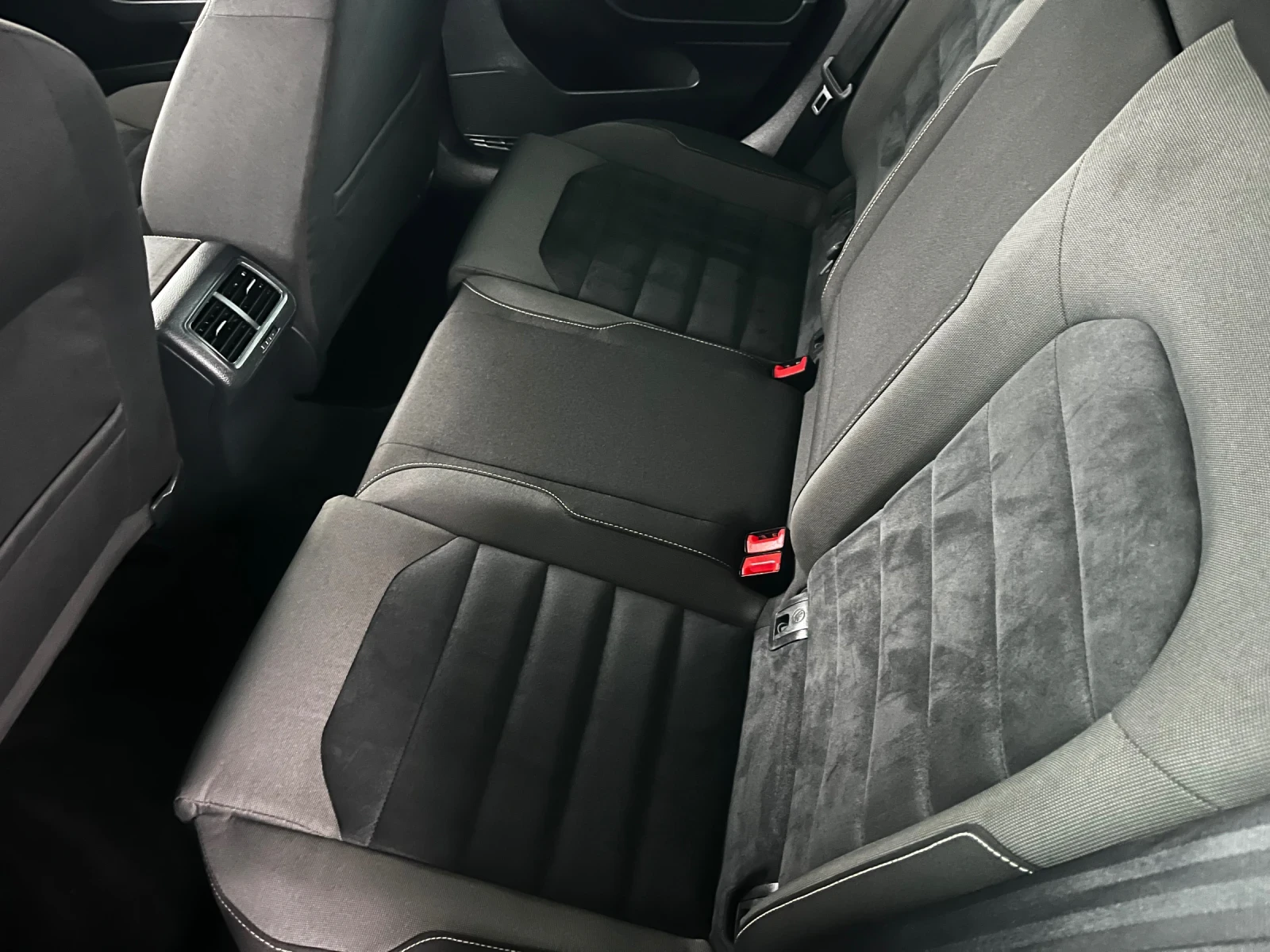 VW Golf Variant 1.6 TDI / Business - изображение 6