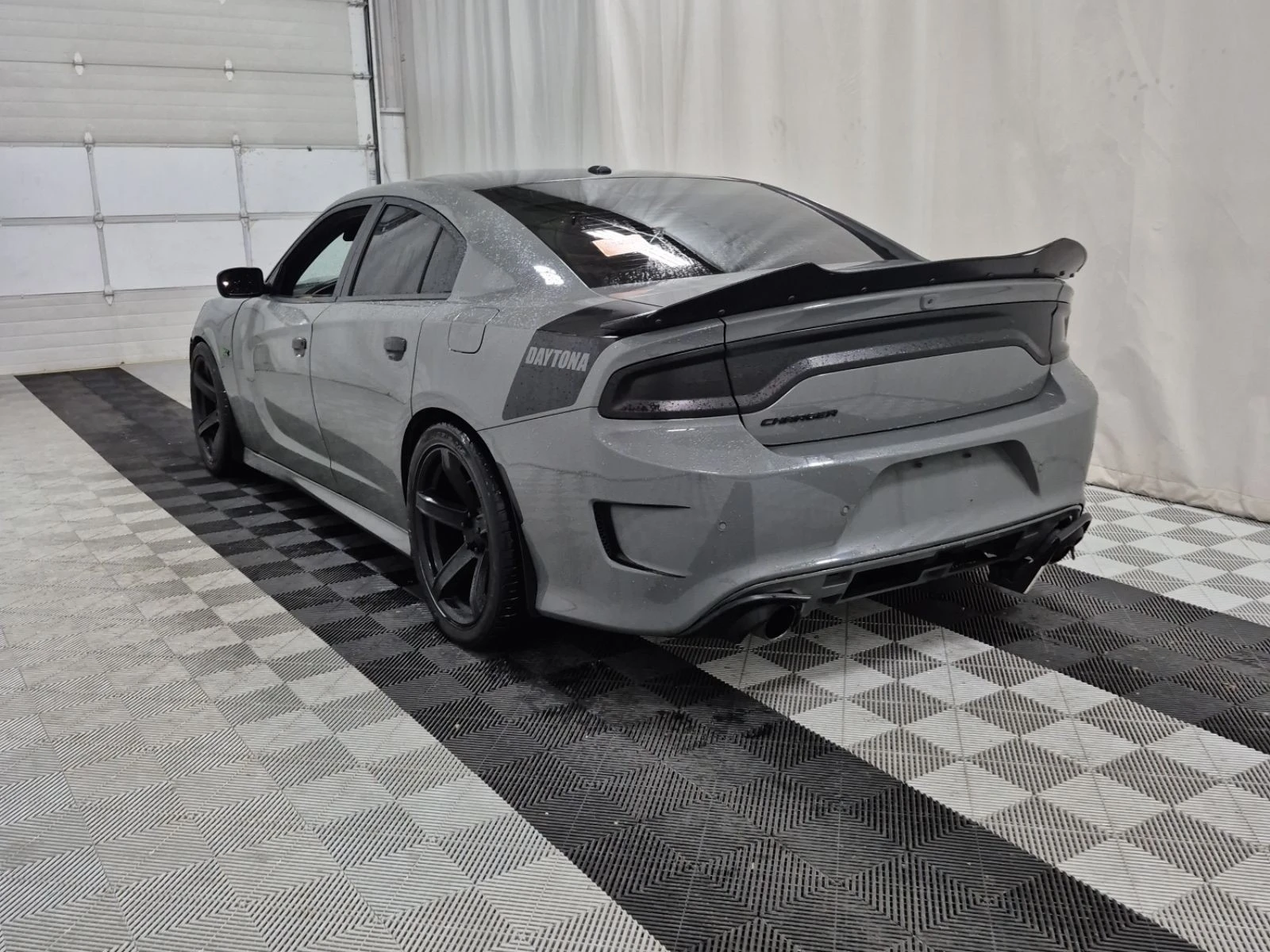 Dodge Charger R/T392 DAYTONA EDITION C РЕГИСТРАЦИЯ & АВТО КРЕДИТ - изображение 6