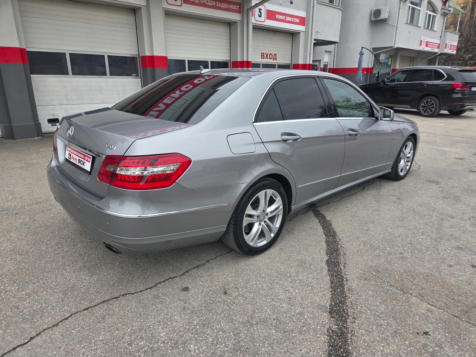 Mercedes-Benz E 350 CDI-Avantgarde, снимка 5 - Автомобили и джипове - 53903780