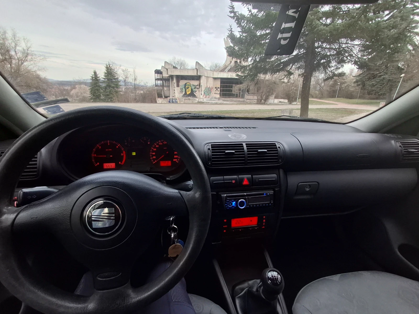 Seat Leon, снимка 11 - Автомобили и джипове - 54010870