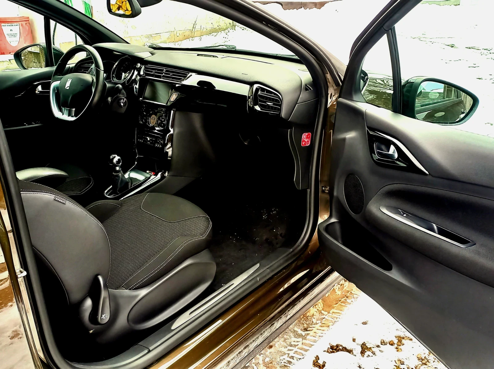 Citroen DS3 1.6HDI, 92ps, снимка 6 - Автомобили и джипове - 54310534