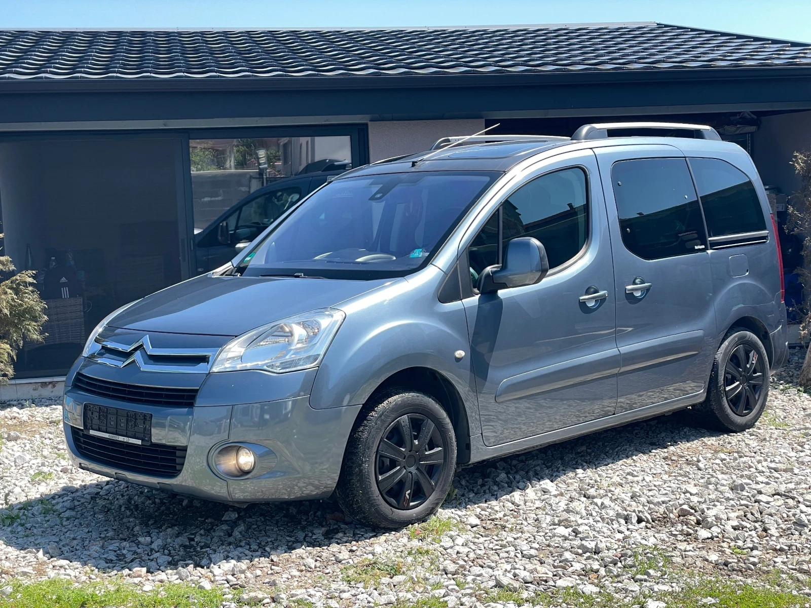 Citroen Berlingo Multispace Panorama, снимка 2 - Автомобили и джипове - 54424072