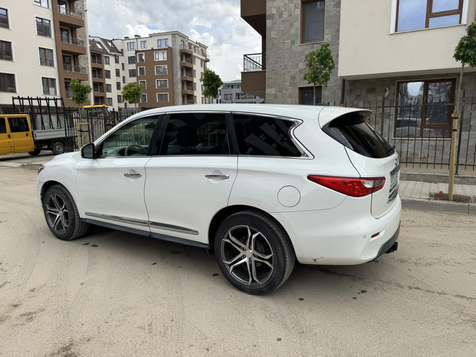 Infiniti J JX35/QX60, снимка 3 - Автомобили и джипове - 54574897