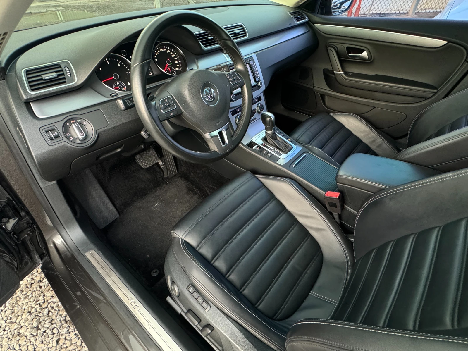 VW CC 2.0 TDI ! 4Motion !, снимка 8 - Автомобили и джипове - 54823887