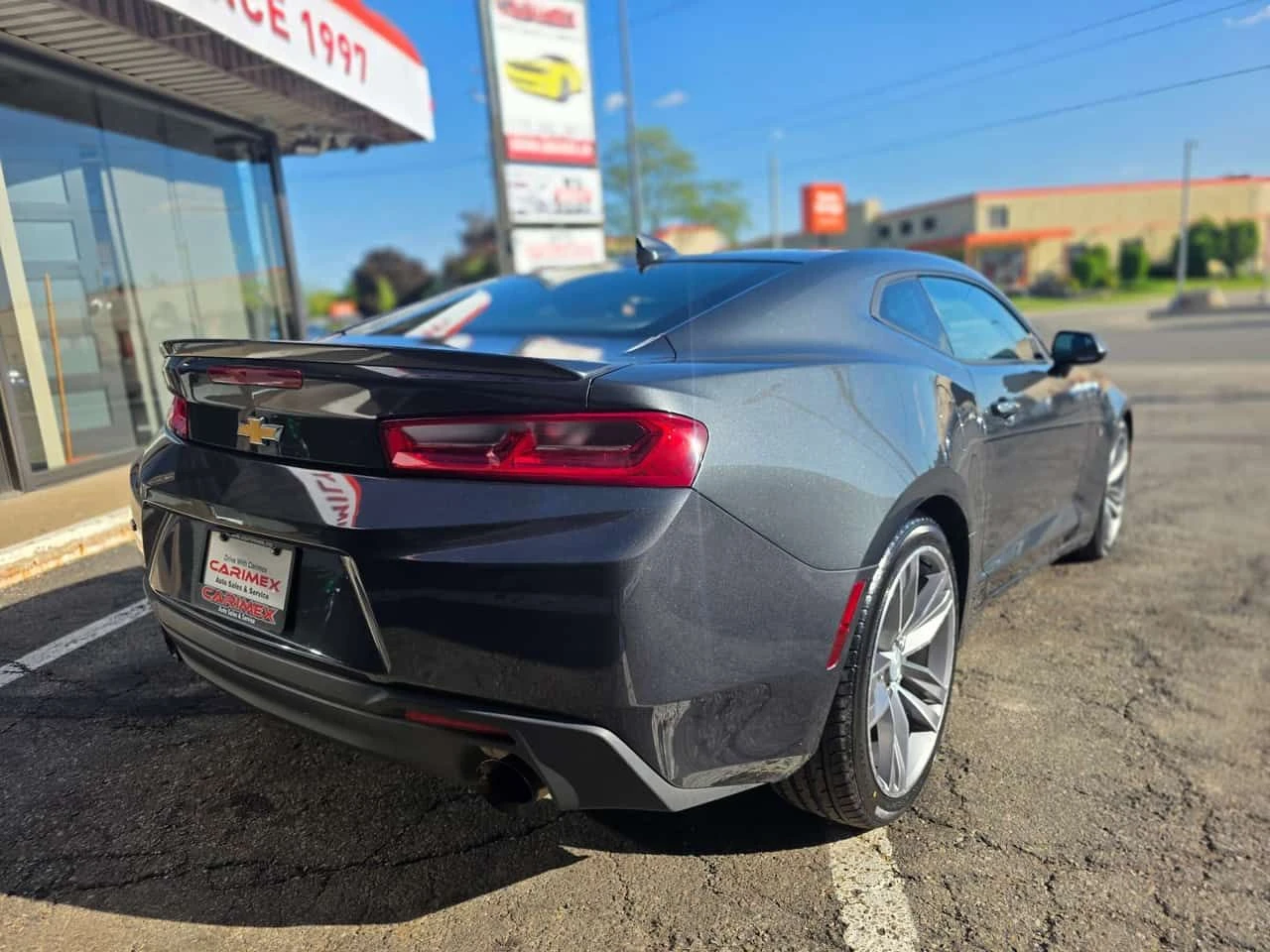 Chevrolet Camaro * 1LS MANUAL | RS | Backup Camera * CARFAX * ЦЕНА , снимка 5 - Автомобили и джипове - 54837730