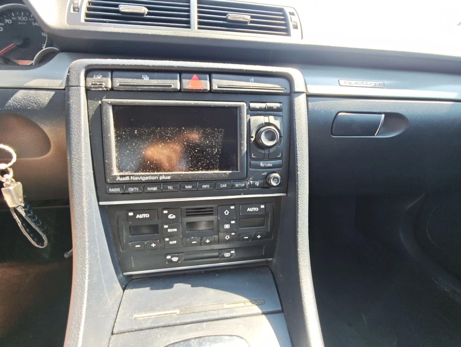 Audi A4 3.0TDI, снимка 12 - Автомобили и джипове - 55206772