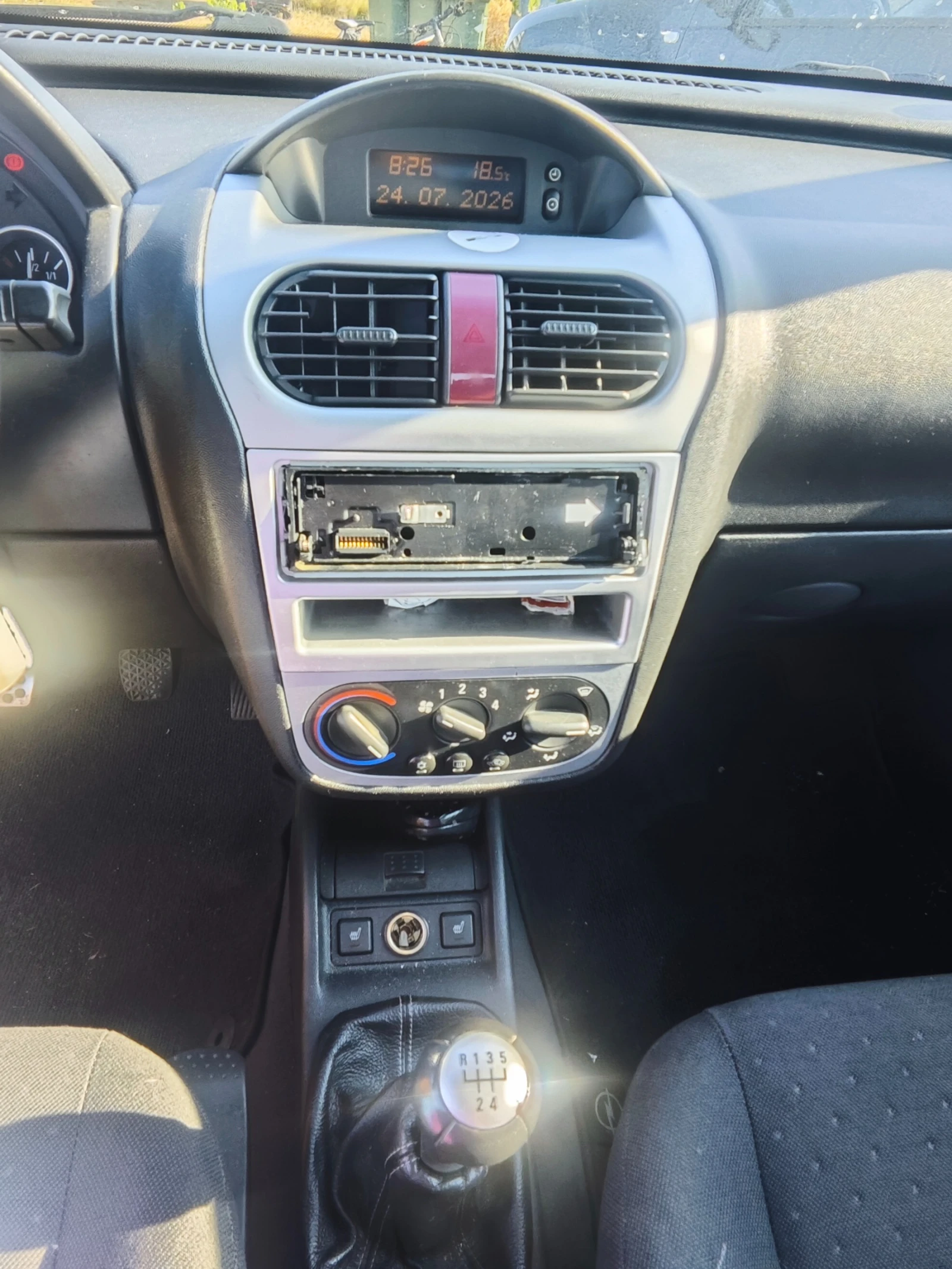 Opel Corsa, снимка 10 - Автомобили и джипове - 55400263