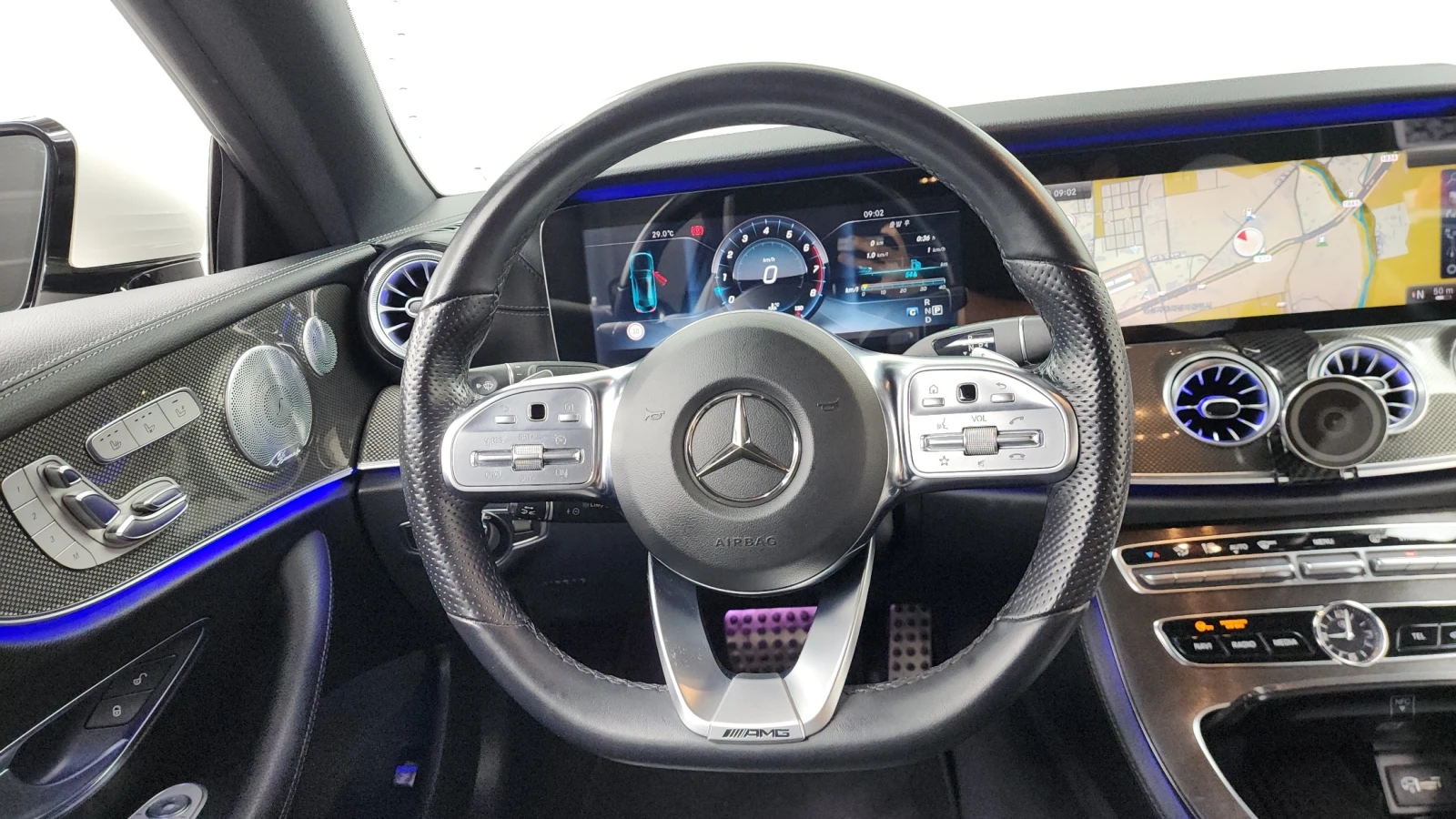 Mercedes-Benz E 400 4MATIC Coupe, снимка 12 - Автомобили и джипове - 55573586