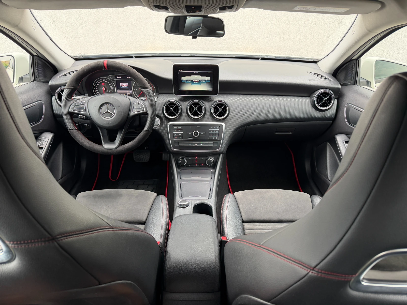 Mercedes-Benz A 180 d A160d Sport Facelift 189000km Топ състояние, снимка 7 - Автомобили и джипове - 56045502