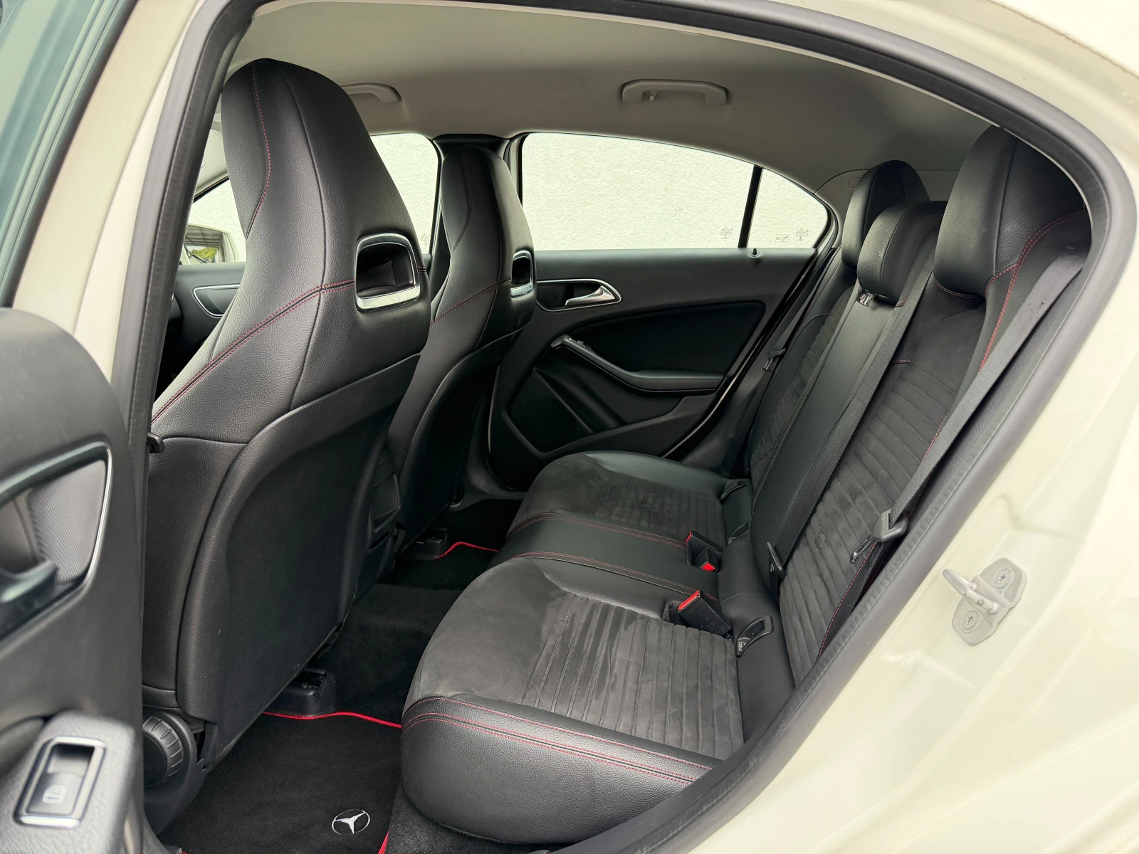 Mercedes-Benz A 180 d A160d Sport Facelift 189000km Топ състояние, снимка 11 - Автомобили и джипове - 56045502