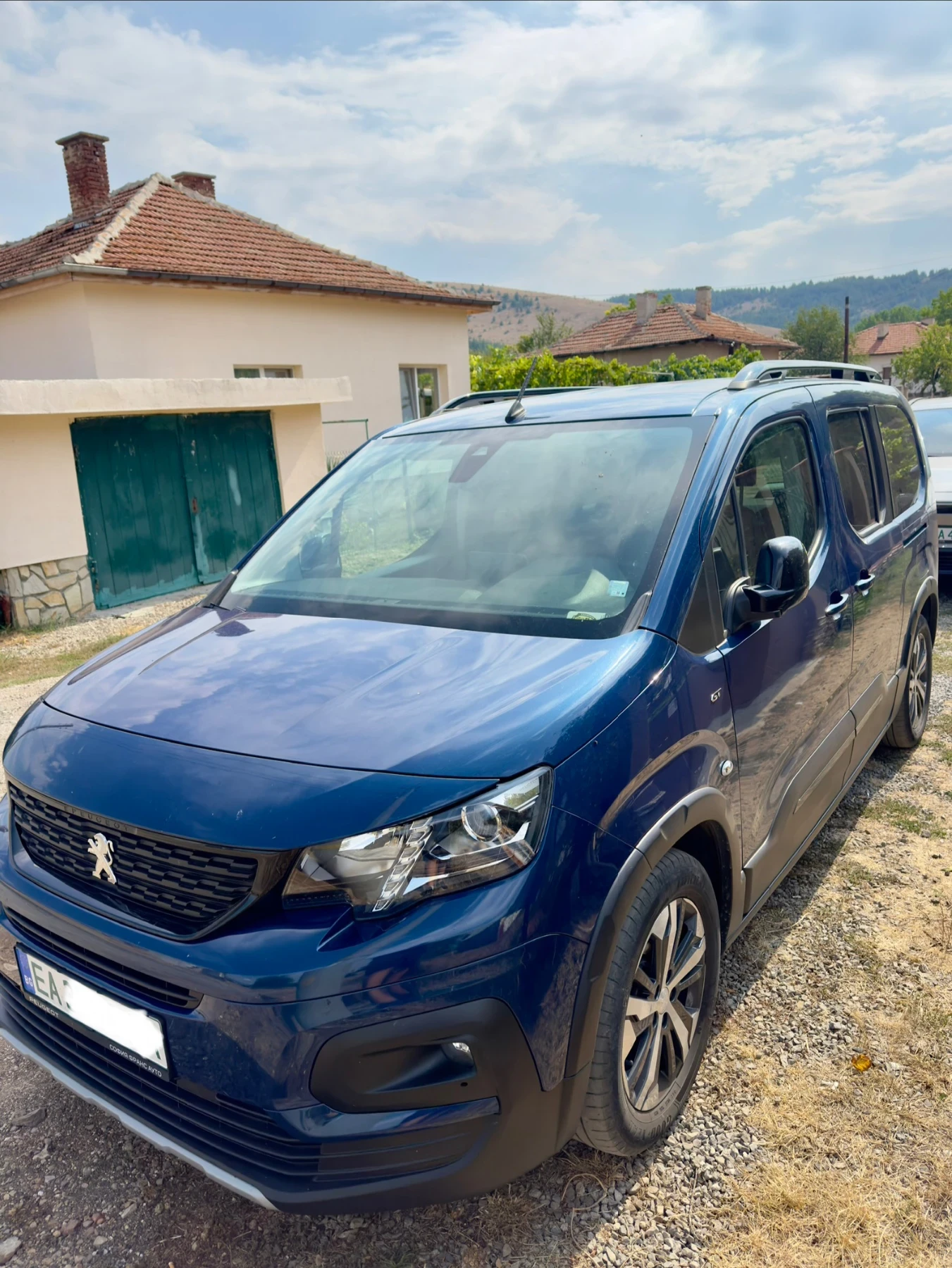 Peugeot Rifter GT Long N1 - 7 места Гаранция 2032, снимка 13 - Автомобили и джипове - 56199572
