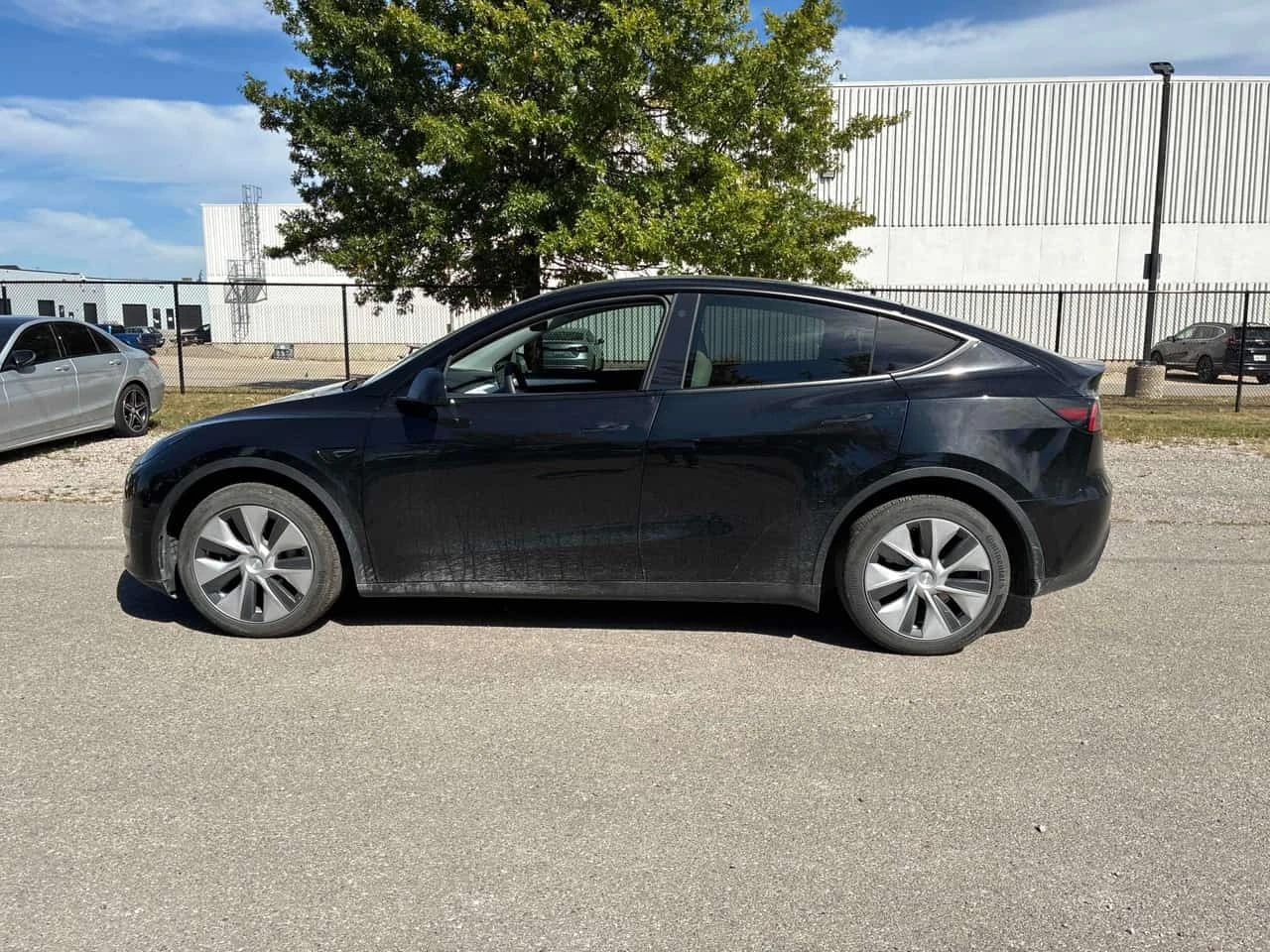 Tesla Model Y * Long Range * CARFAX * БЕЗ ПЪРВОНАЧАЛНА ВНОСКА, снимка 2 - Автомобили и джипове - 56267237
