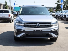 VW Tiguan * KEYLESS * AWD * Автокредит * (Цена до България), снимка 1