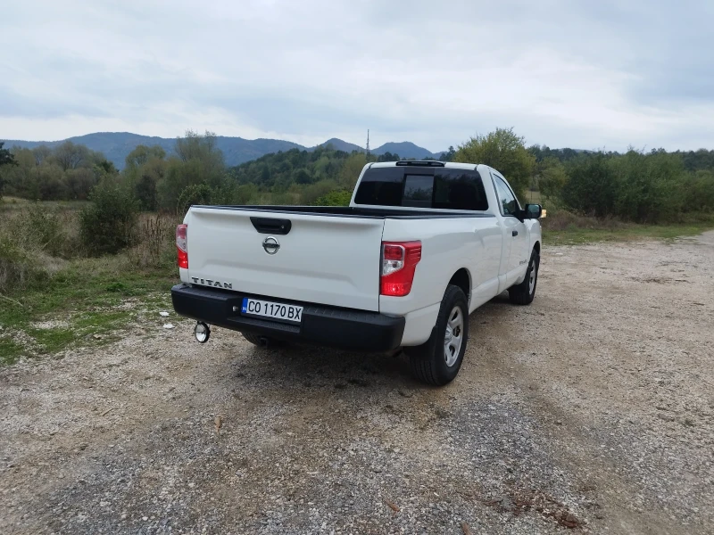 Nissan Titan king 5.6 V8, снимка 11 - Автомобили и джипове - 47313537