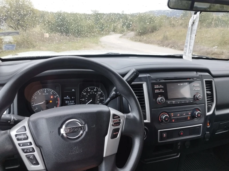 Nissan Titan king 5.6 V8, снимка 15 - Автомобили и джипове - 47313537