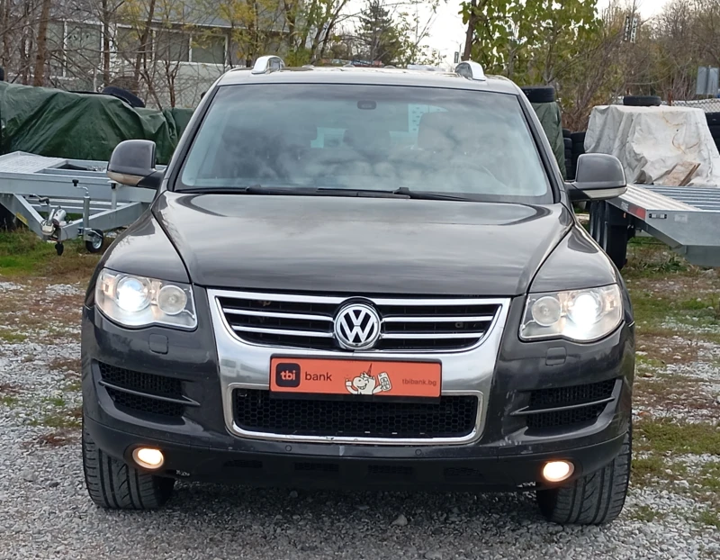 VW Touareg 3.D-NAVI-КОЖА-КЛИМА, снимка 2 - Автомобили и джипове - 52392507