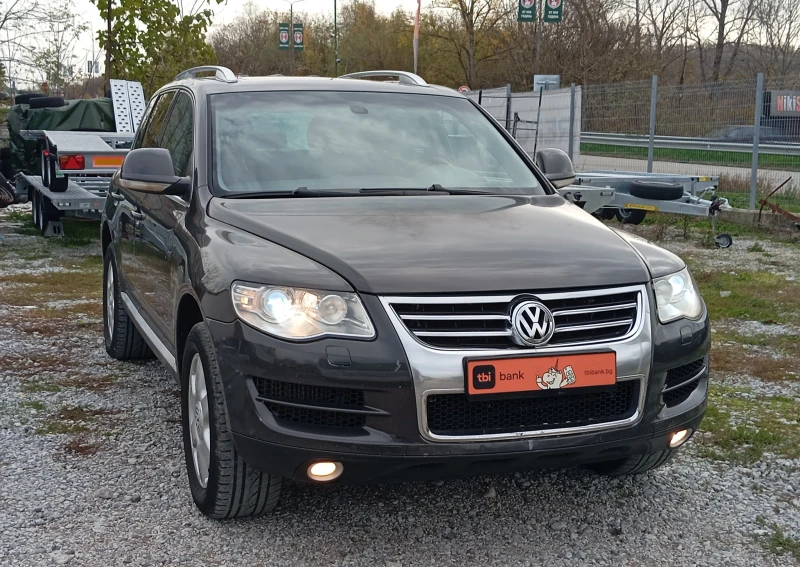 VW Touareg 3.D-NAVI-КОЖА-КЛИМА, снимка 3 - Автомобили и джипове - 52392507