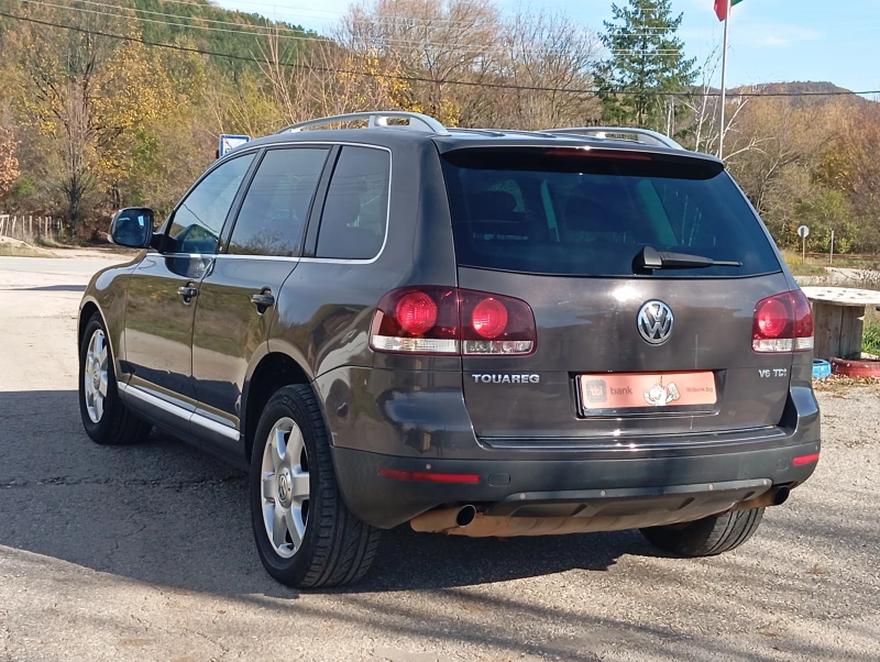 VW Touareg 3.D-NAVI-КОЖА-КЛИМА, снимка 6 - Автомобили и джипове - 52392507