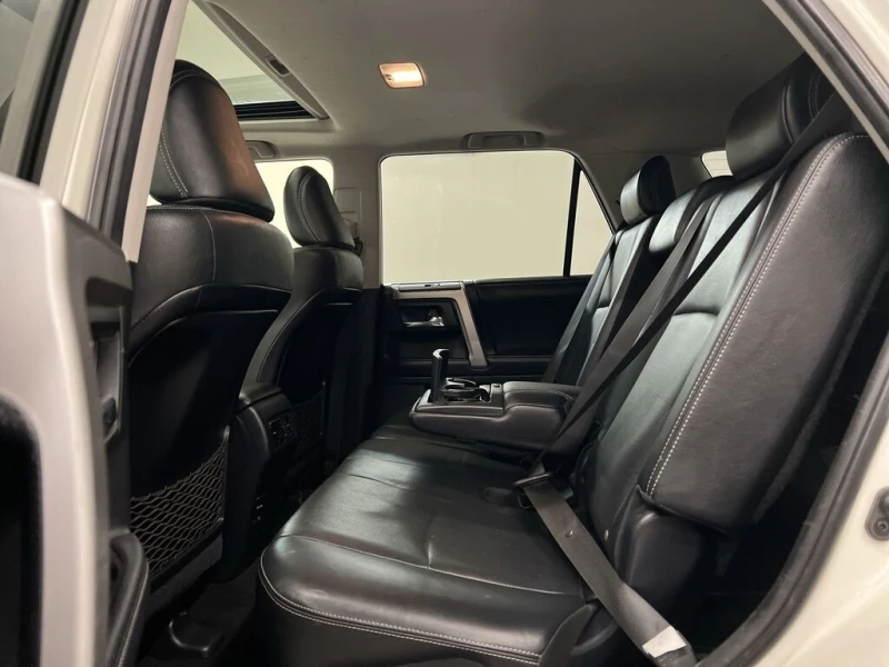 Toyota 4runner LIMITED * * 7 МЕСТА* * CARFAX * * АВТО КРЕДИТ * * , снимка 15 - Автомобили и джипове - 52818636