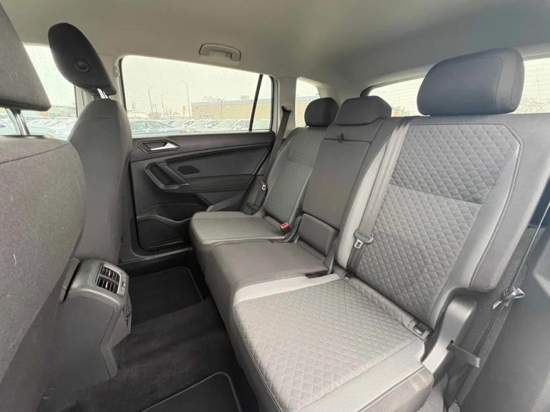 VW Tiguan * Trendline * CARFAX * БЕЗ ПЪРВОНАЧАЛНА ВНОСКА, снимка 12 - Автомобили и джипове - 53021255