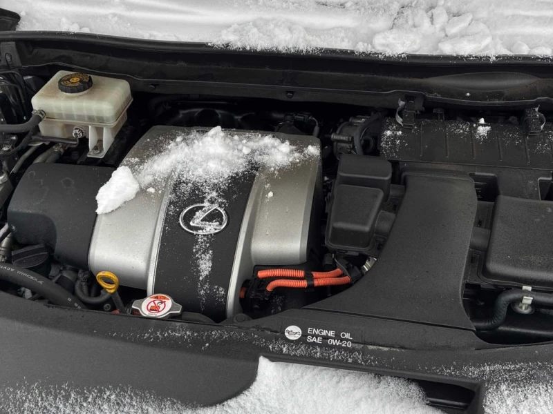 Lexus RX 450h * AWD 4dr Hybrid * CARFAX * БЕЗ ПЪРВОНАЧАЛНА ВНОСК, снимка 16 - Автомобили и джипове - 53210731