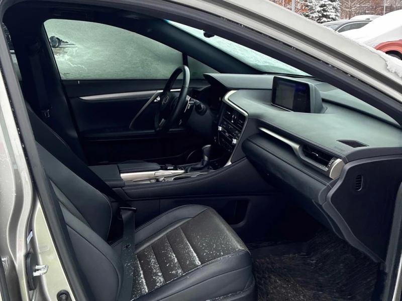 Lexus RX 450h * AWD 4dr Hybrid * CARFAX * БЕЗ ПЪРВОНАЧАЛНА ВНОСК, снимка 15 - Автомобили и джипове - 53210731