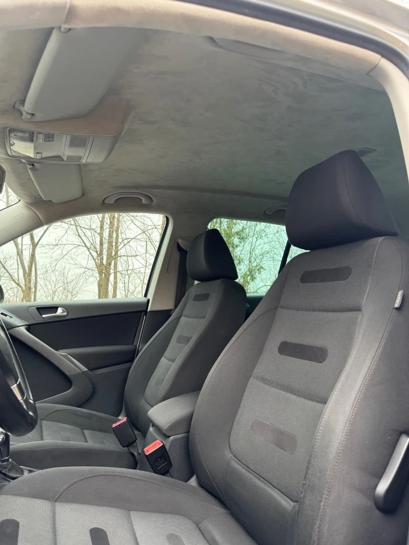 VW Tiguan 2.0 TDI* DSG* 4Motion* Camera, снимка 16 - Автомобили и джипове - 53212856