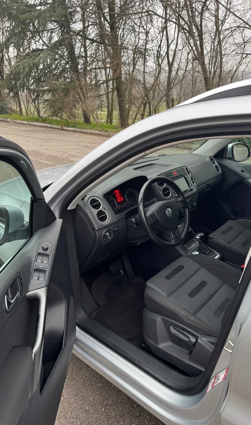 VW Tiguan 2.0 TDI* DSG* 4Motion* Camera, снимка 9 - Автомобили и джипове - 53212856