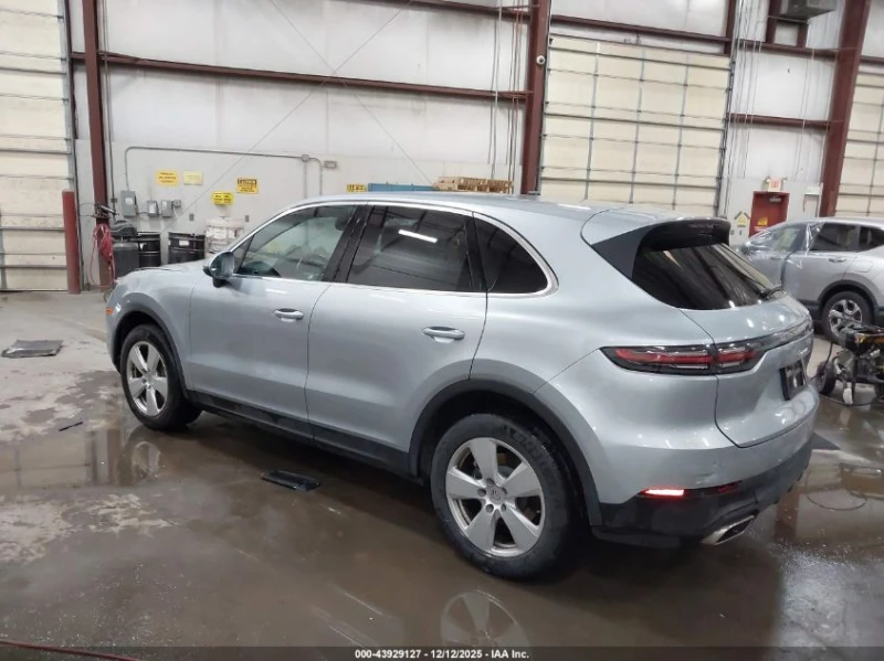 Porsche Cayenne 3l, снимка 3 - Автомобили и джипове - 53214106