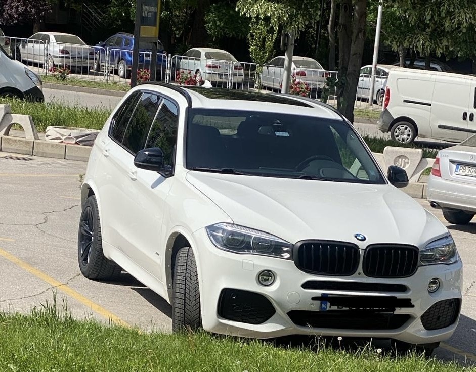 BMW X5 3.5 i - изображение 1