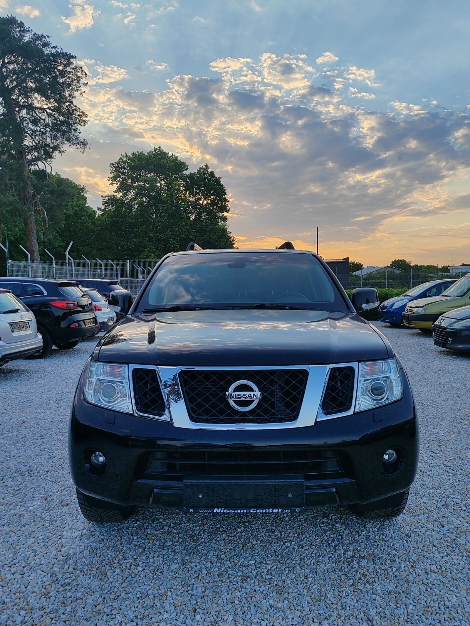 Nissan Pathfinder 2.5, 190к.с. 7 местен  - изображение 5