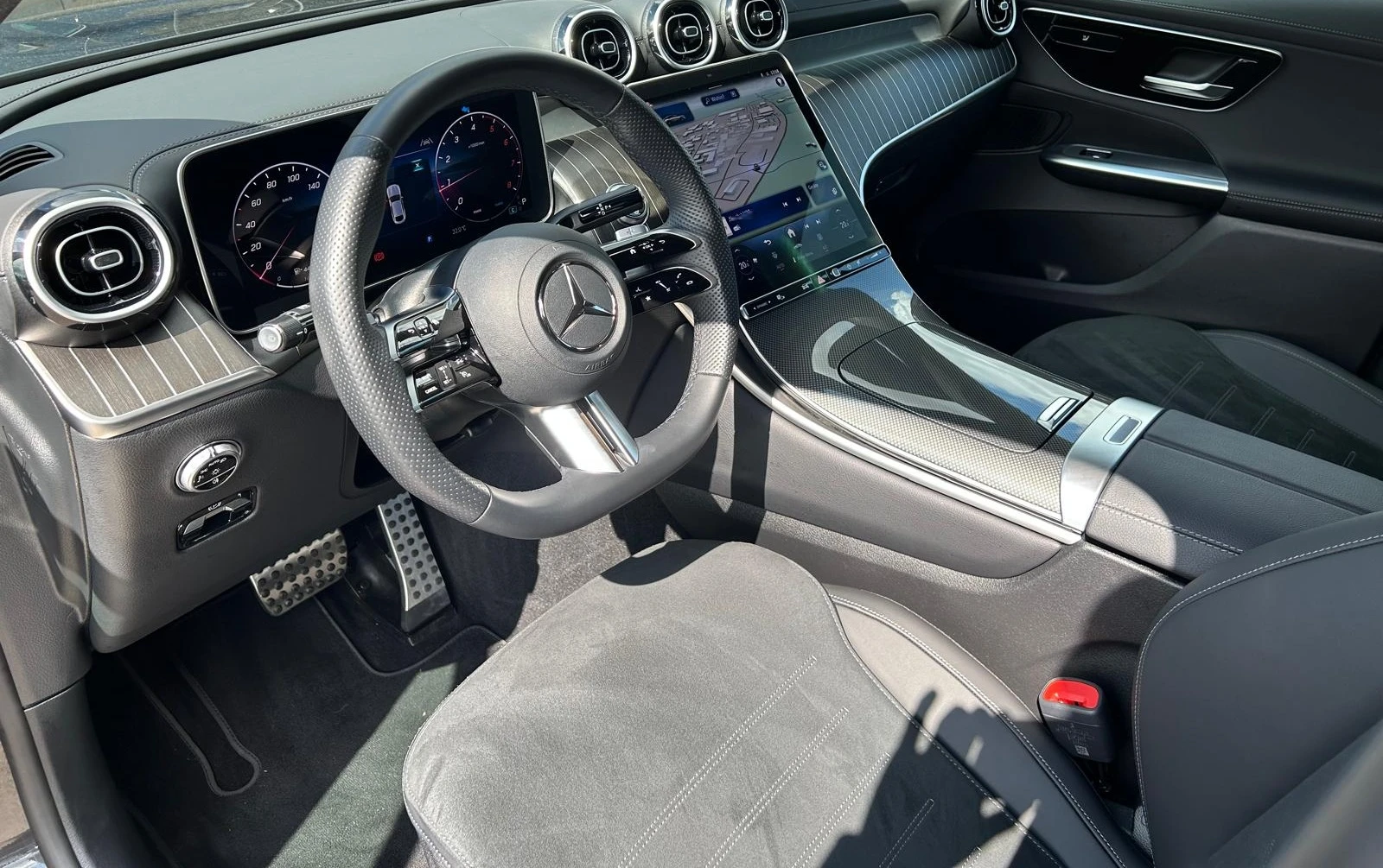 Mercedes-Benz GLC 200 Coupe AMG Line 4Matic - изображение 6