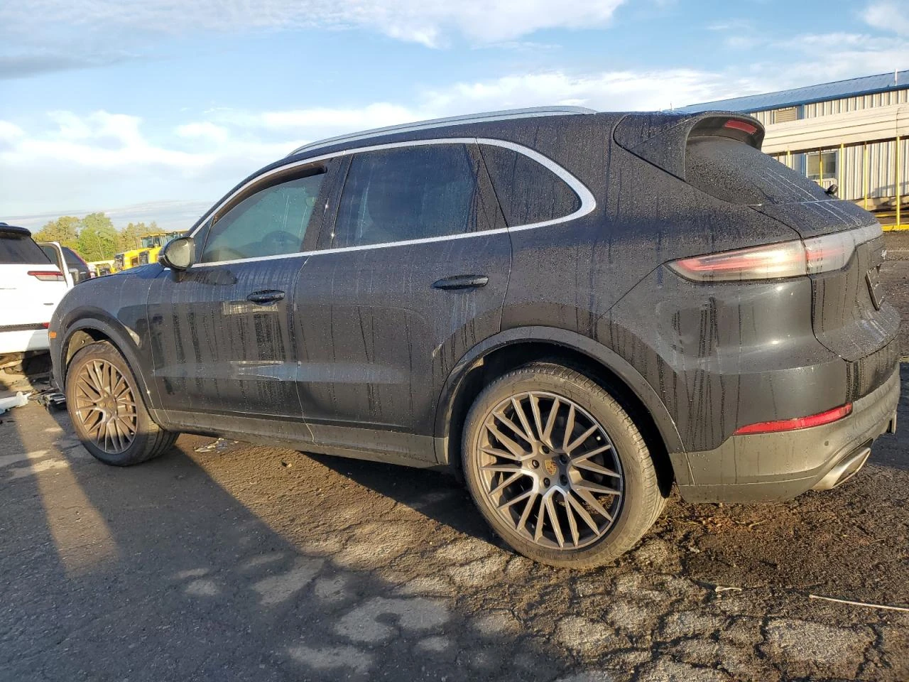 Porsche Cayenne  - изображение 2