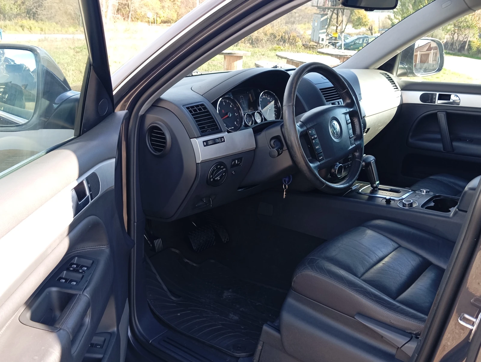 VW Touareg 3.D-NAVI-КОЖА-КЛИМА - изображение 9