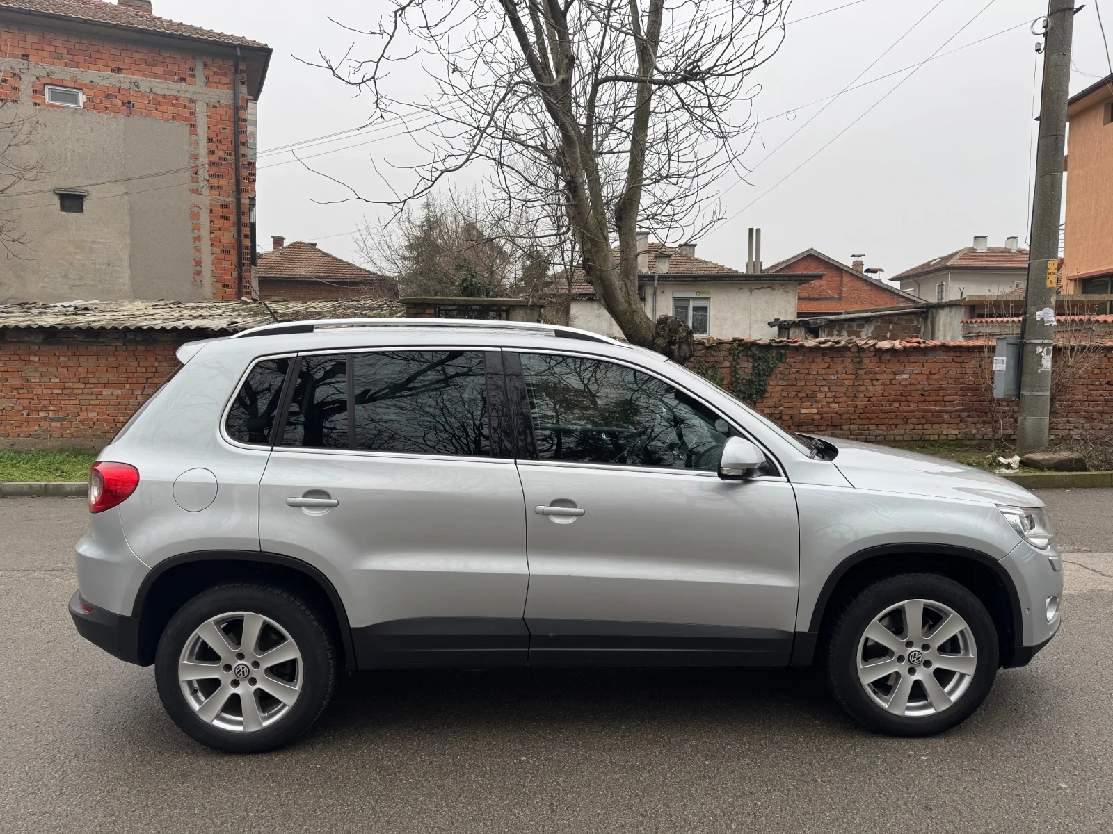 VW Tiguan 2.0 TDI* DSG* 4Motion* Camera - изображение 7